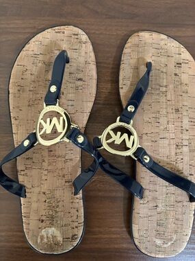 Michael Kors MK Jelly Flip Flops